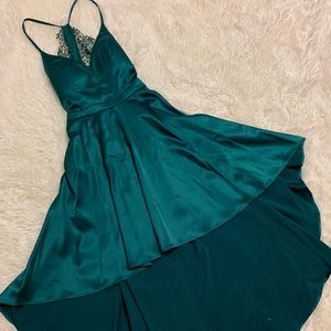 NWT Green high low dress. Loved it but didn’t have an occasion to wear it!
